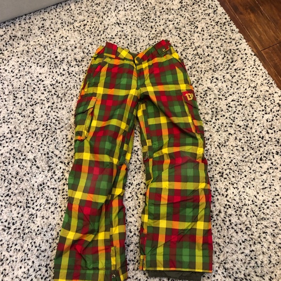 Snowboard jacket/pants. Excellent condition - Picture 3 of 7